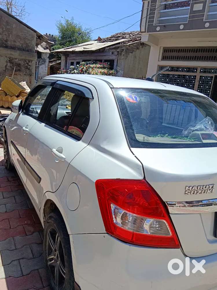 Maruti Suzuki Dzire 2017 Cng & Hybrids 115000 Km Driven