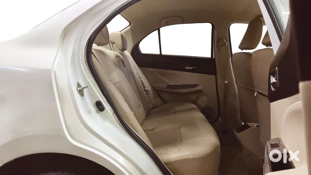 Maruti Suzuki Swift Dzire Amt Vxi, 2020, Petrol