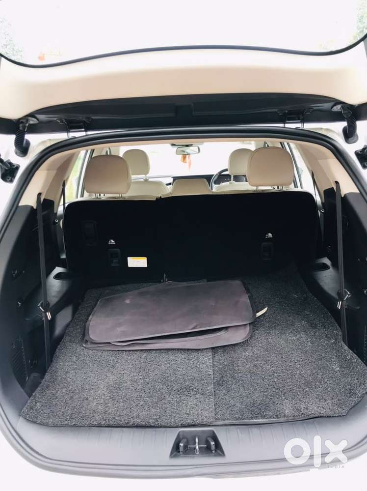 Mahindra Xuv700 2.2 Ax 7 Diesel Mt Luxury Pack Str, 2022, Diesel