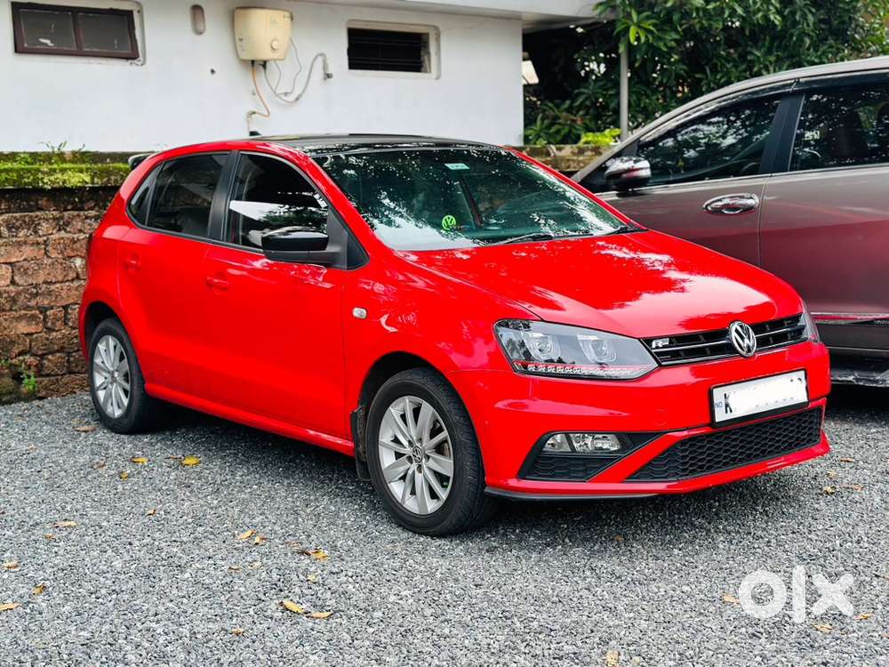 Volkswagen Polo 2015, With Proper Service. Urgent Sale