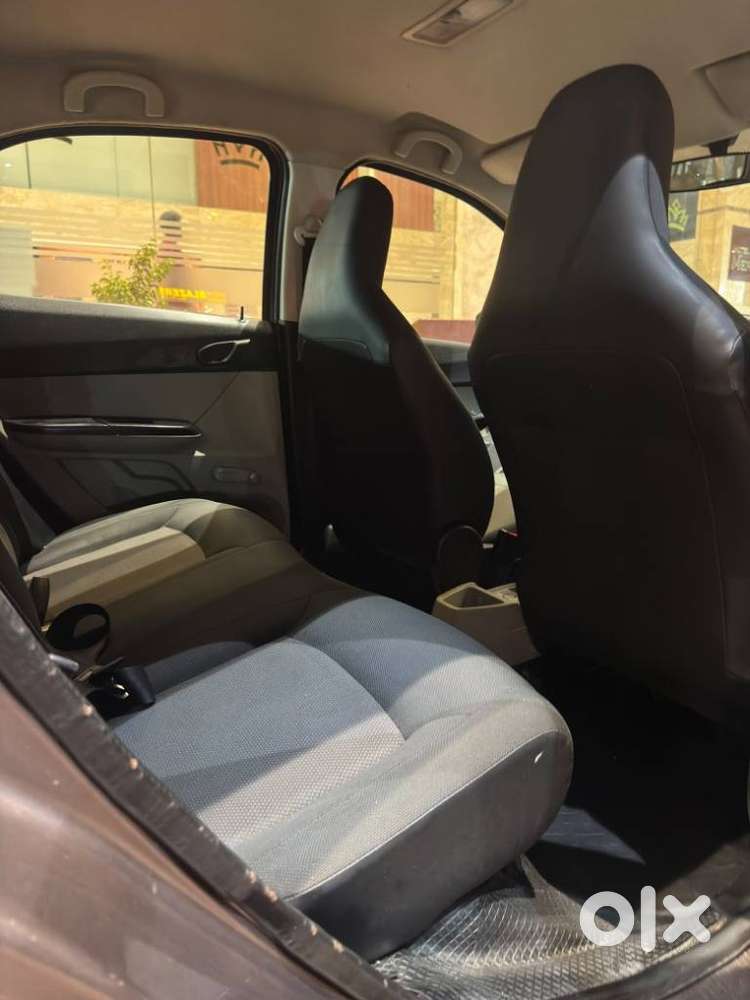 Tata Tiago Xe, 2018, Petrol