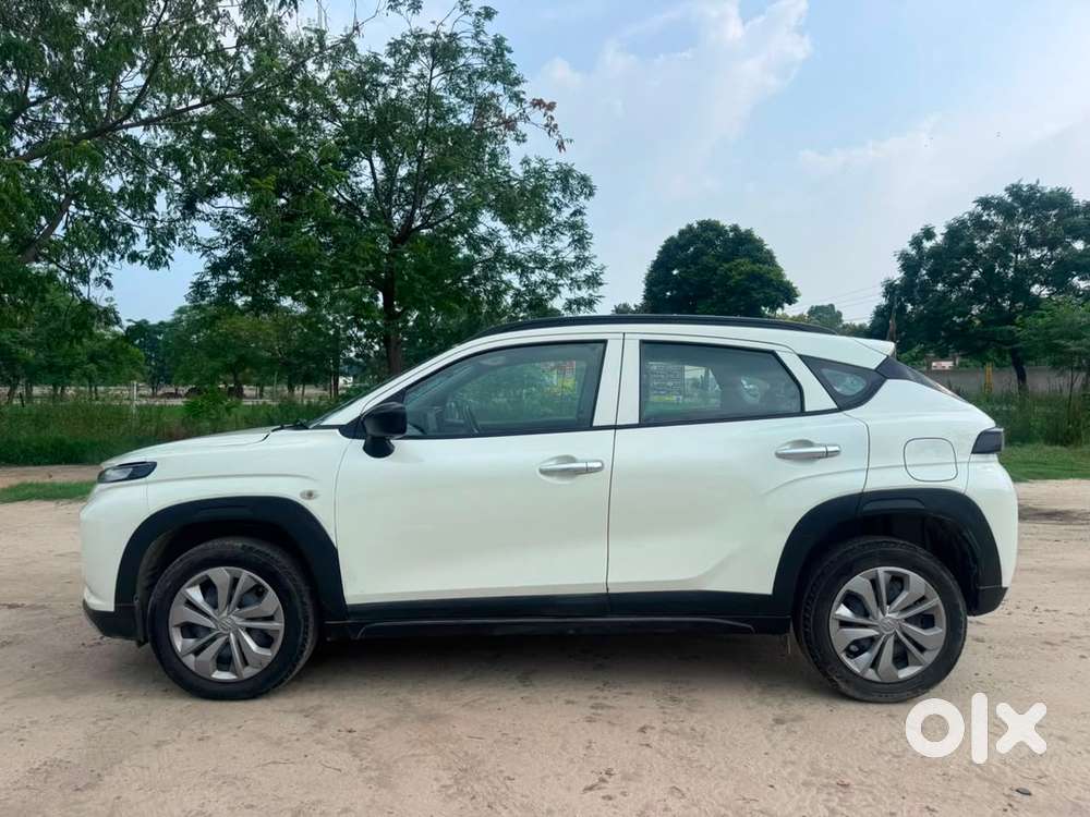 Maruti Suzuki Fronx Petrol 2024