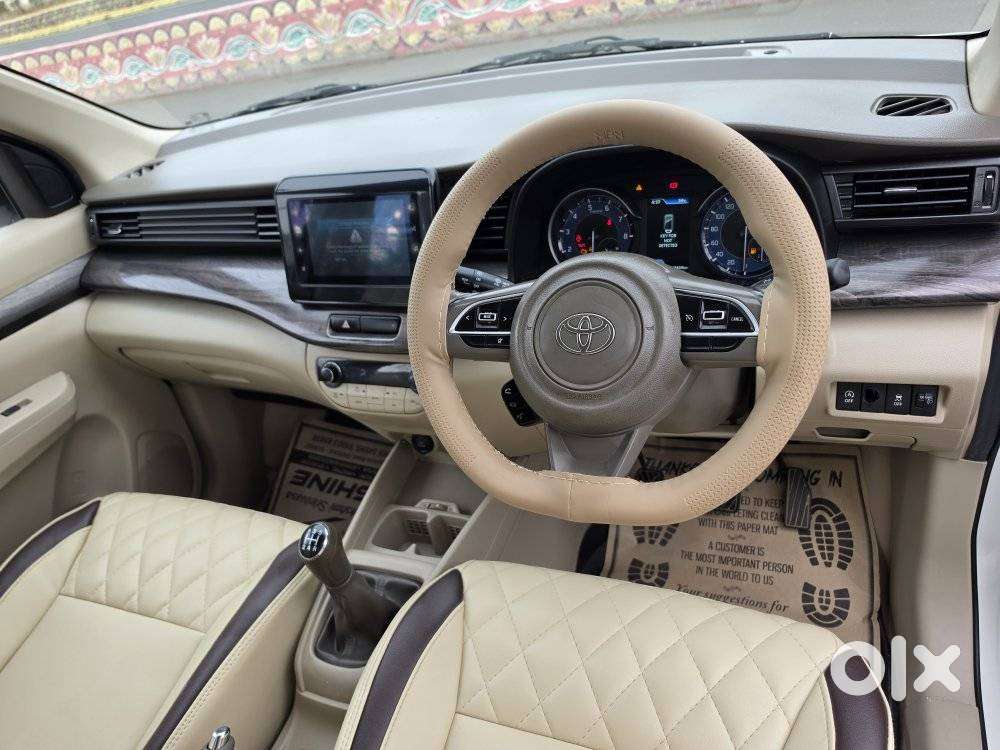 Toyota Rumion V Mt, 2023, Petrol