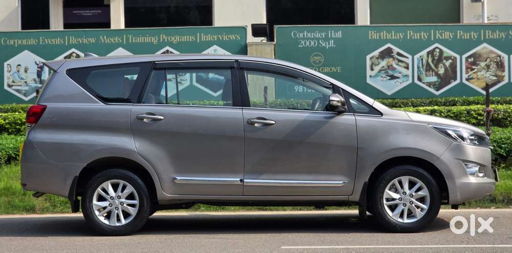 Toyota Innova Crysta 2.8 Gx At 8s, 2020, Diesel