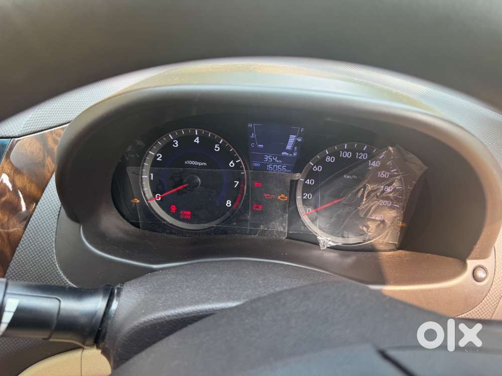 Hyundai Verna Fluid 1.6 Manual Vtvt Sx