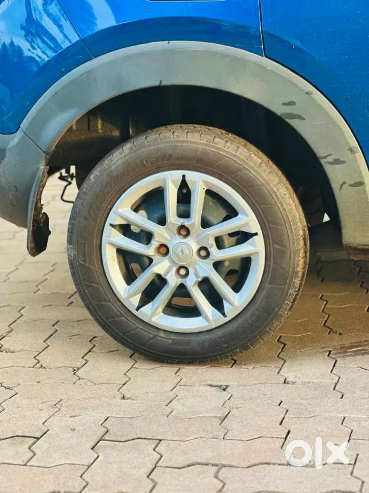 Renault Triber 2019 Petrol 30000 Km Driven