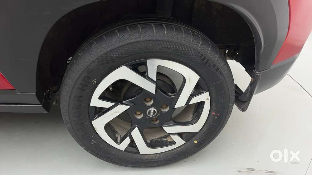 Nissan Magnite 1.0 Xv Dual Tone, 2023, Petrol