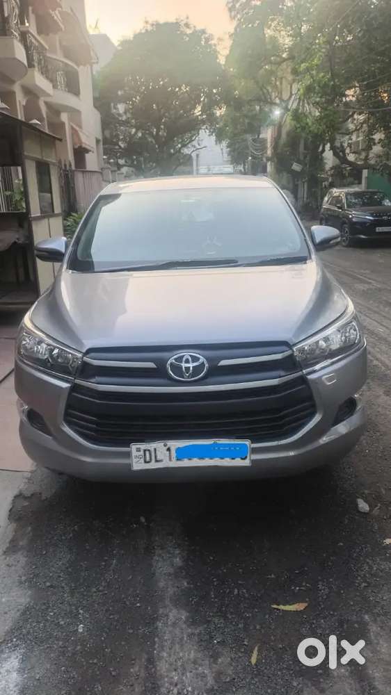 Toyota Innova Crysta Petrol  Well Maintained  7 Seater  1st Owner