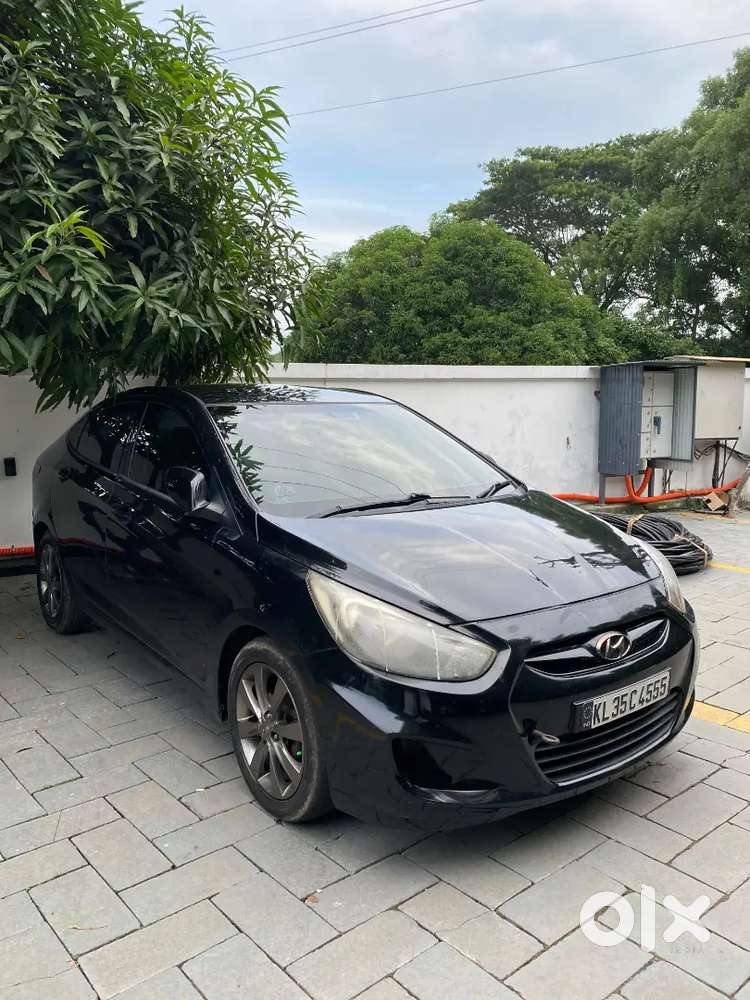 Hyundai Fluidic Verna 2011 Diesel 170000 Km Driven
