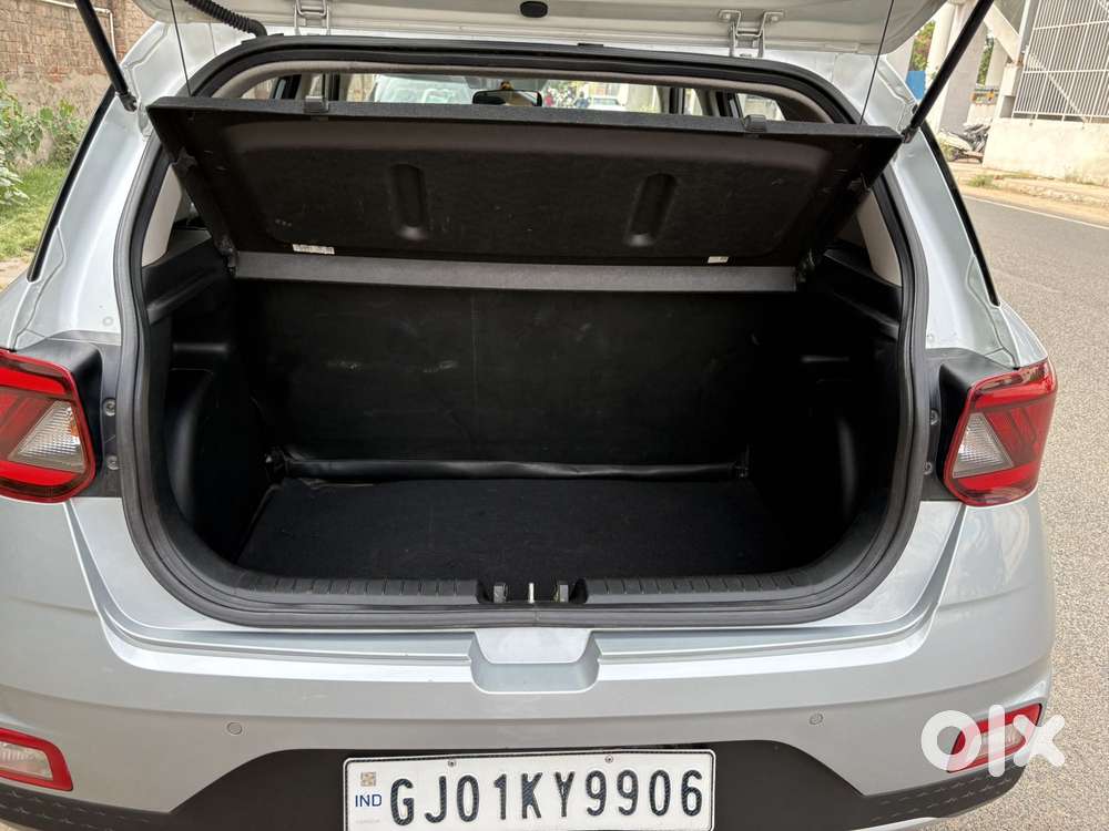 Hyundai Venue S Turbo Dct, 2020, Petrol
