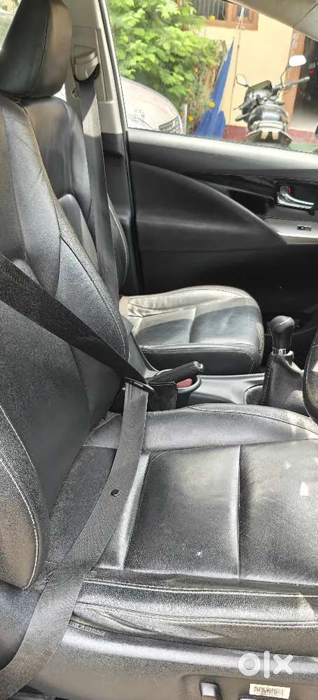 Toyota Innova Crysta 2018 Top Model