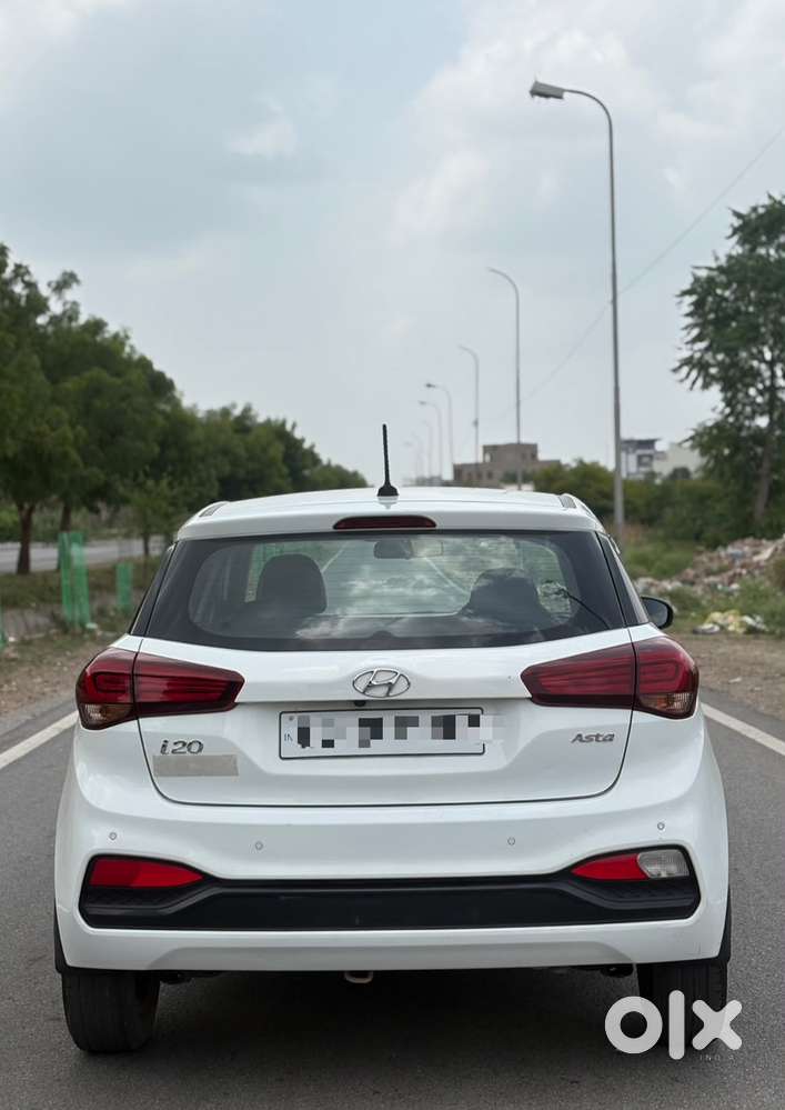 Hyundai I20 Asta (o) 1.2 Mt, 2019, Petrol