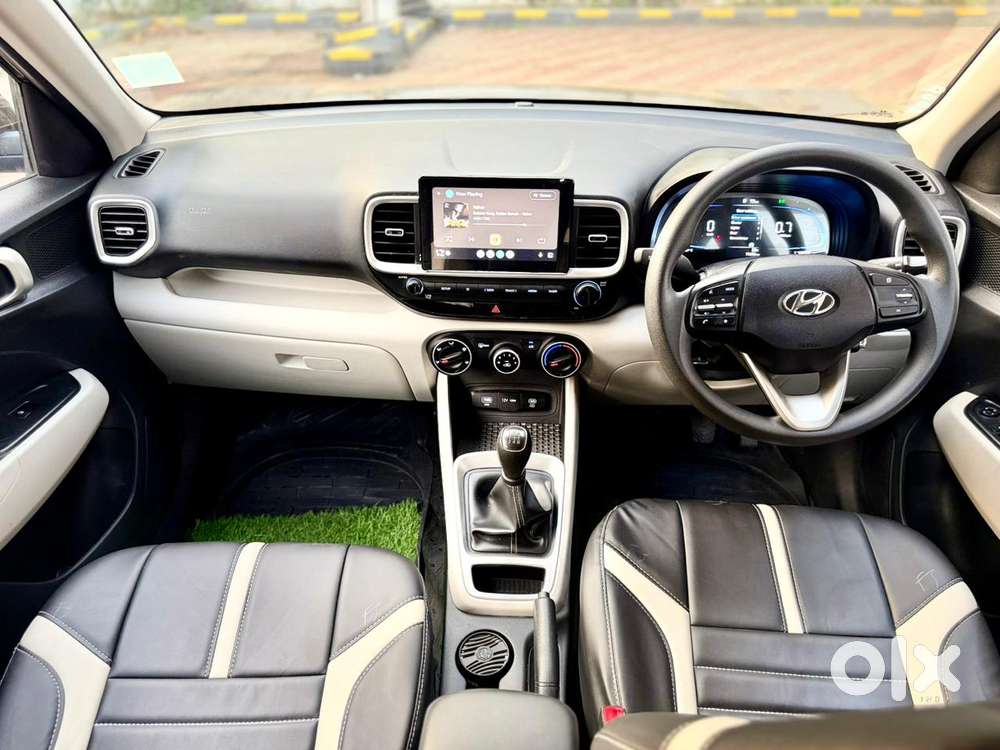 Hyundai Venue S 1.2 Petrol, 2024, Petrol