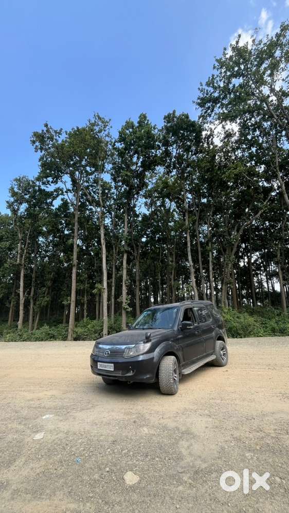 Tata Safari Storme 2013