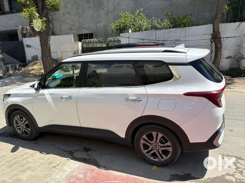 Kia Carens 2023 Diesel Well Maintained