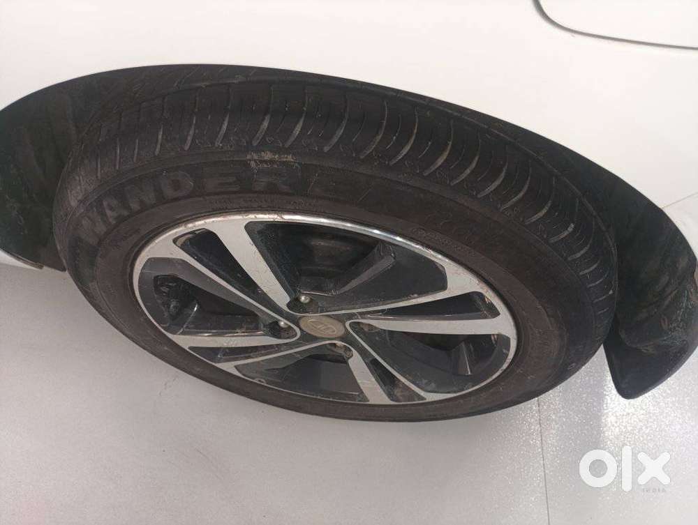 Tata Altroz Xz Plus (s) Icng, 2024, Petrol