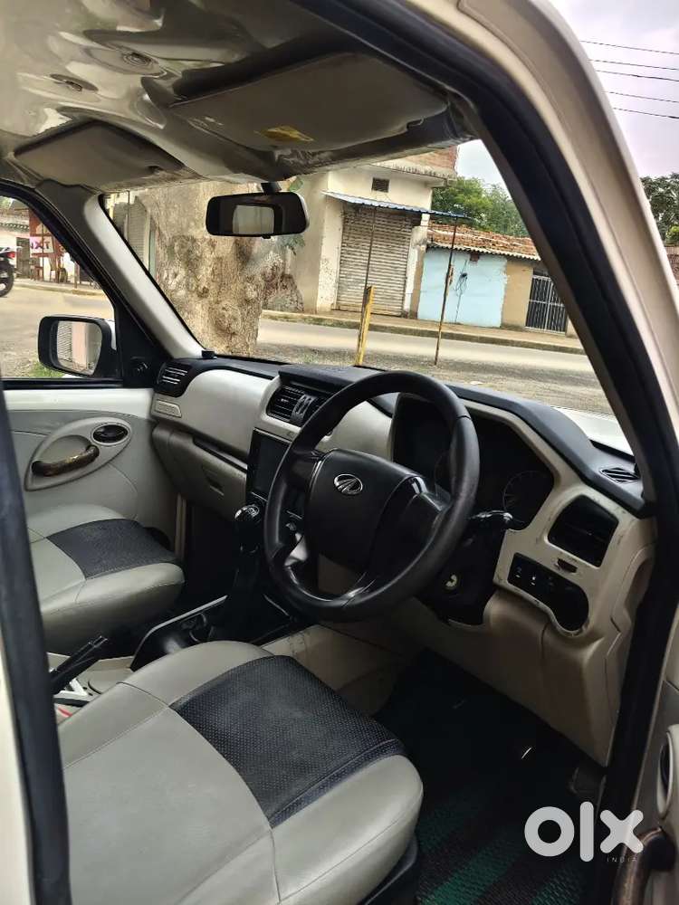 Mahindra Scorpio Diesel 2017 S2 M2di 9 Seater