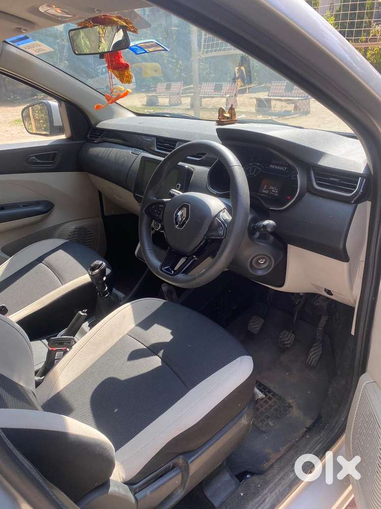 Renault Triber Rxt, 2021, Petrol