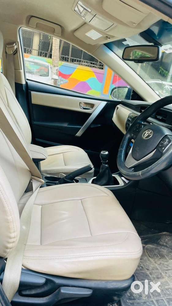 Toyota Corolla Altis 2016 Petrol Well Maintained