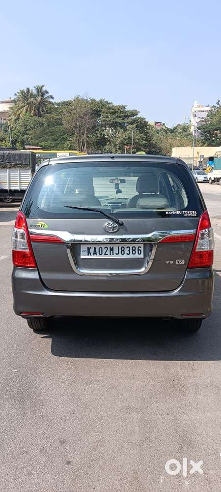 Toyota Innova 2.5 V 8 Str, 2014, Diesel