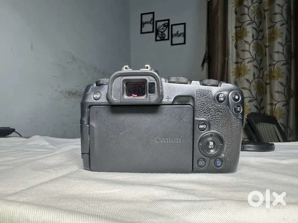 Canon RP 24-105 stm lens 3 original battery and original charger