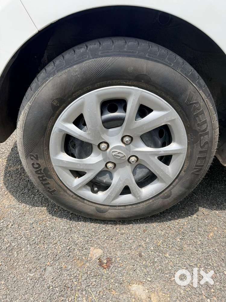 Hyundai Grand I10 2017 Petrol Well Maintained