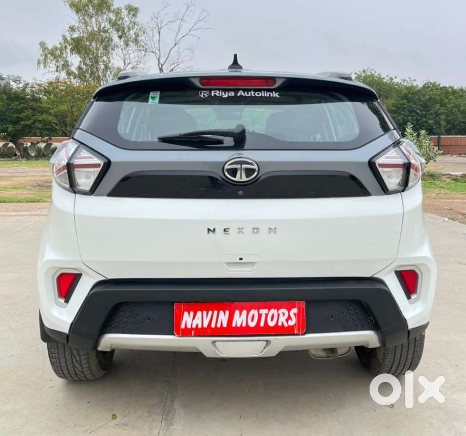Tata Nexon 1.5 Revotorq Xza Plus S Amt, 2023, Petrol