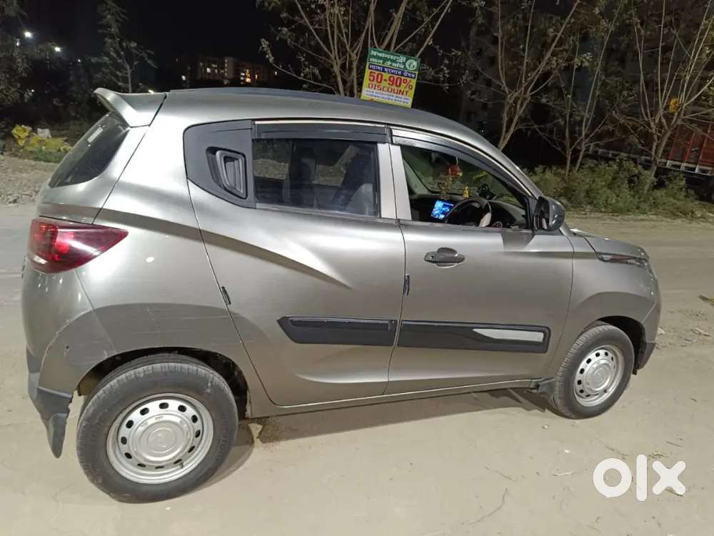 Mahindra Kuv 100 Petrol 2016