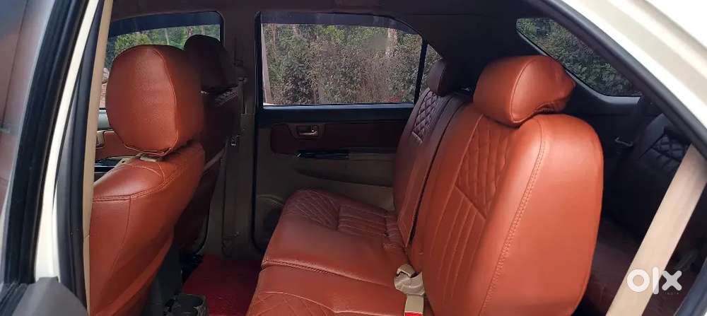 Toyota Fortuner Legender 2012 Diesel 200000 Km Driven