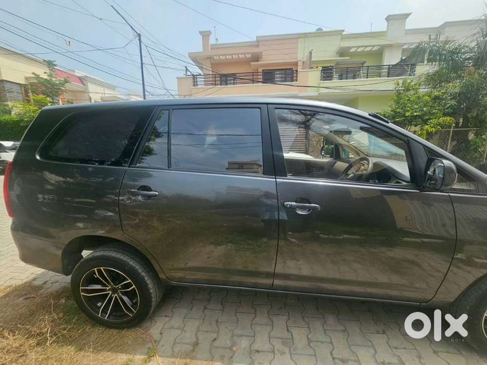 Toyota Innova 2.5 Gx 7 Str Bs-iii, 2015, Diesel