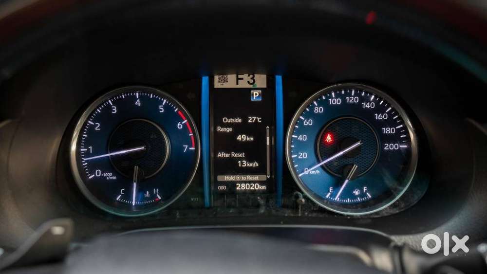 Toyota Fortuner 4x2 At 2.7 Petrol, 2022, Petrol