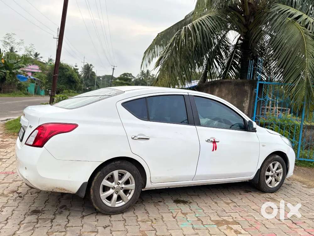 Nissan Sunny Xv Petrol Fully Loaded Condition