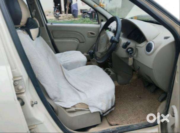 Mahindra 2011 Sedan