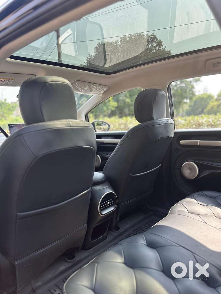 Mg Windsor Ev Essence, 2024, Electric