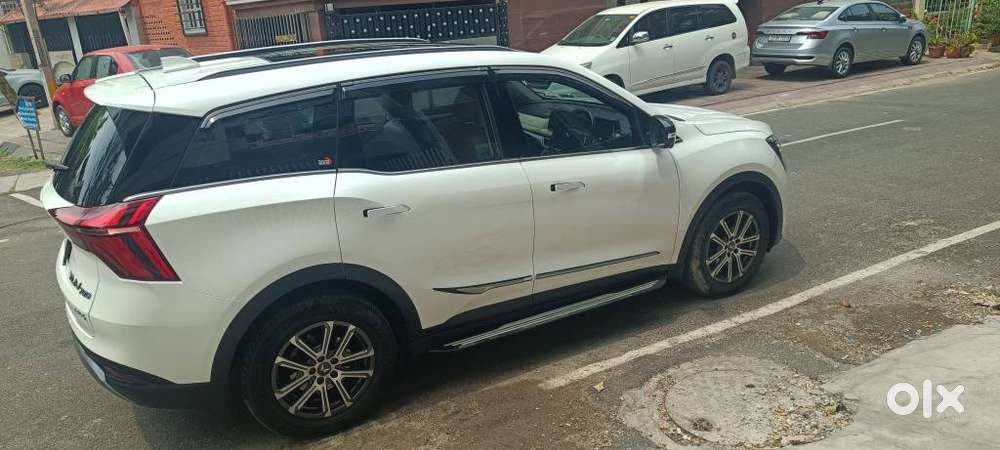 Mahindra Xuv700 2.2 Ax 7 Diesel Mt Luxury Pack Str, 2022, Diesel