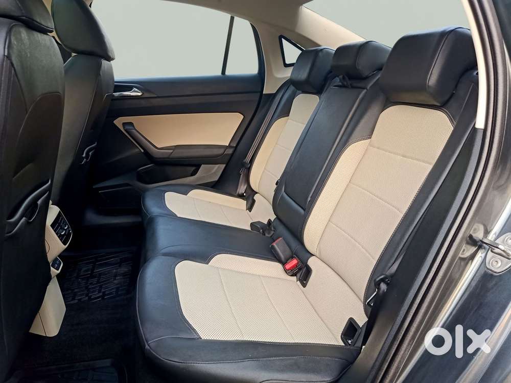 Skoda Slavia Ambition 1.0l Tsi At, 2023, Petrol