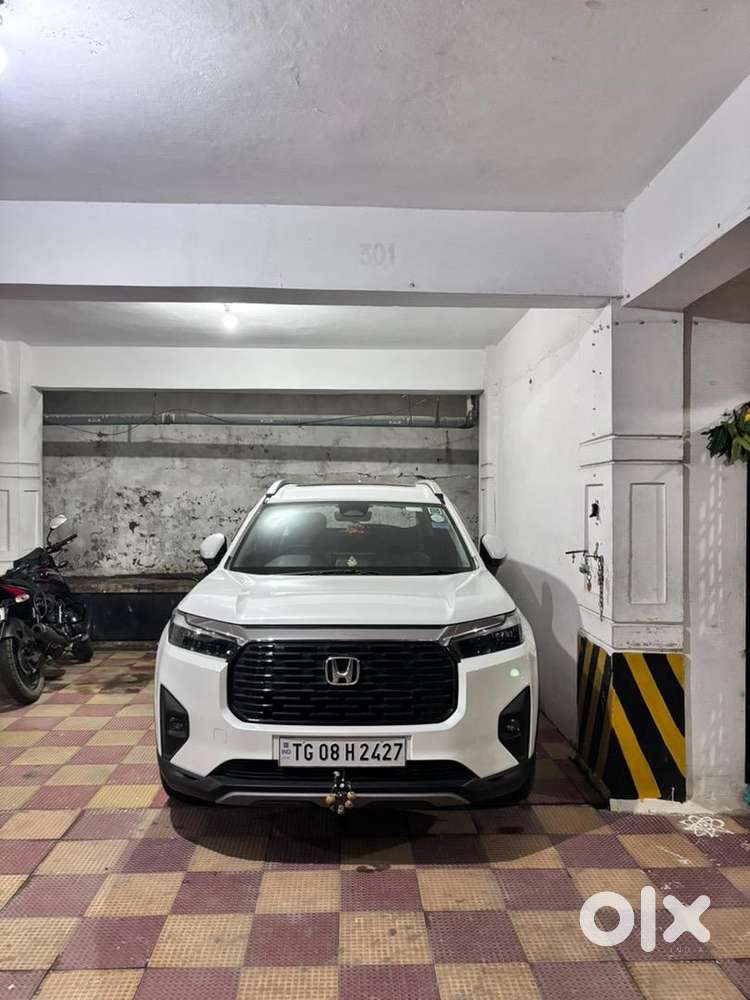 Honda Elevate 2024 Petrol Well Maintained