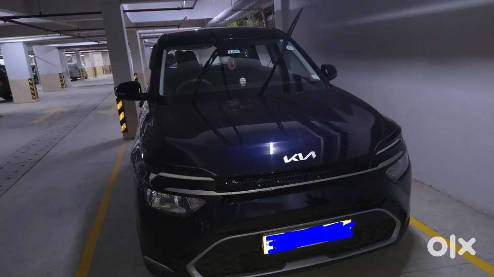 Kia Carens 1.5l Premium O Variant 7 Seater  For Sale