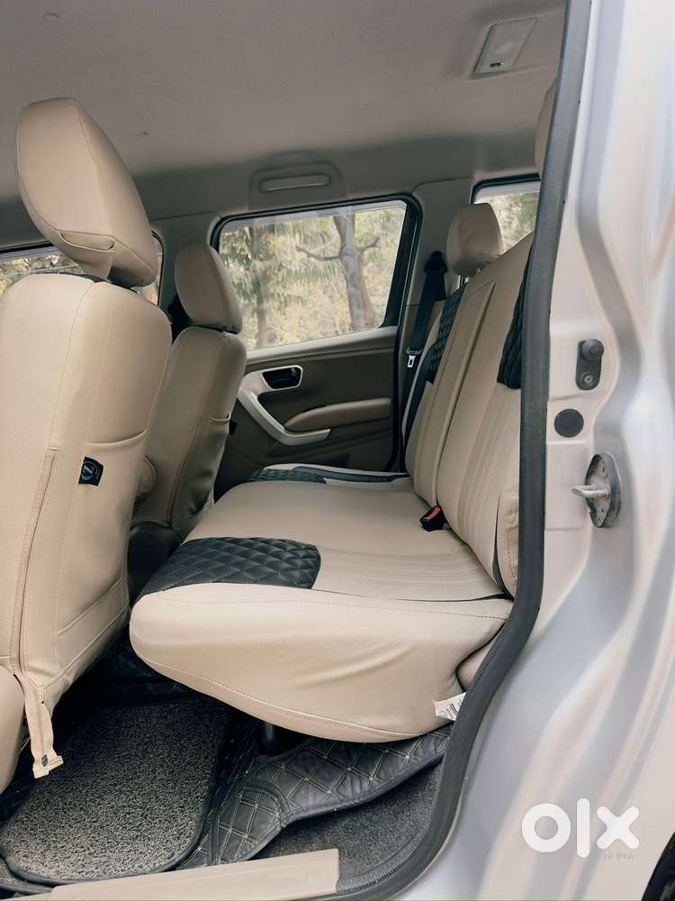 Mahindra Tuv 300 Mhawk100 T8, 2017, Diesel