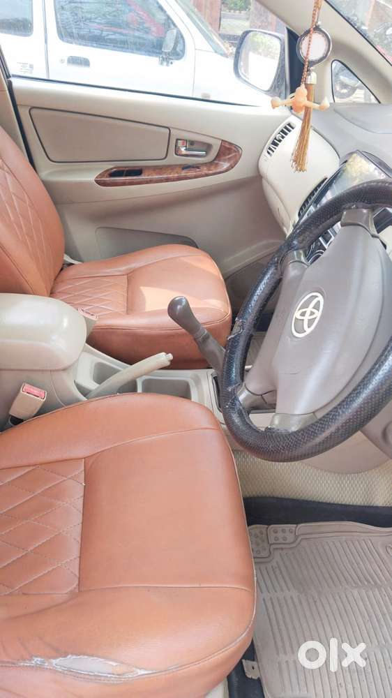 Toyota Innova 2.5 Ev Diesel Ms 8 Str Bsiii, 2009, Diesel