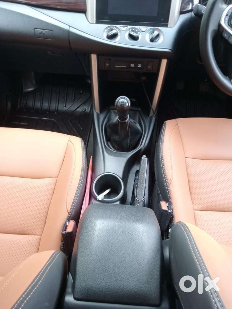 Toyota Innova Crysta 2.7 Gx Mt, 2019, Diesel