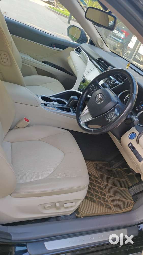 Toyota Camry Hybrid, 2019, Petrol