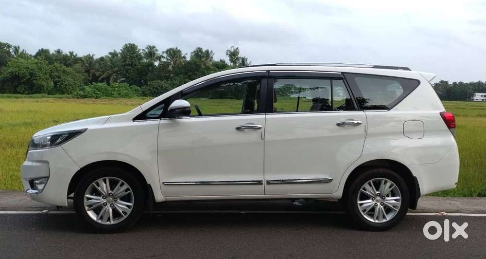Toyota Innova Crysta 2.8 G+ Automatic