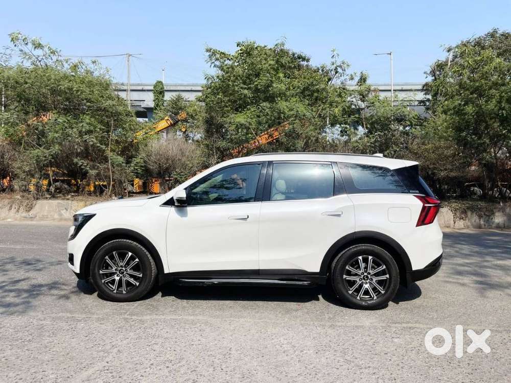 Mahindra Xuv700 2.2 Ax 7 Diesel At Luxury Pack Str Awd, 2025, Diesel