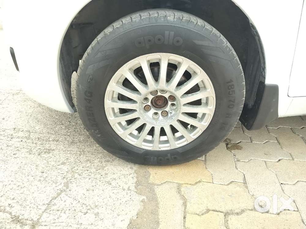 Maruti Suzuki Swift Dzire 1.2 Vxi Bsiv, 2011, Cng & Hybrids