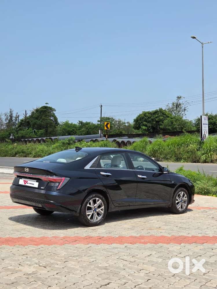 Hyundai Verna 1.5 Sx Ivt, 2024, Petrol