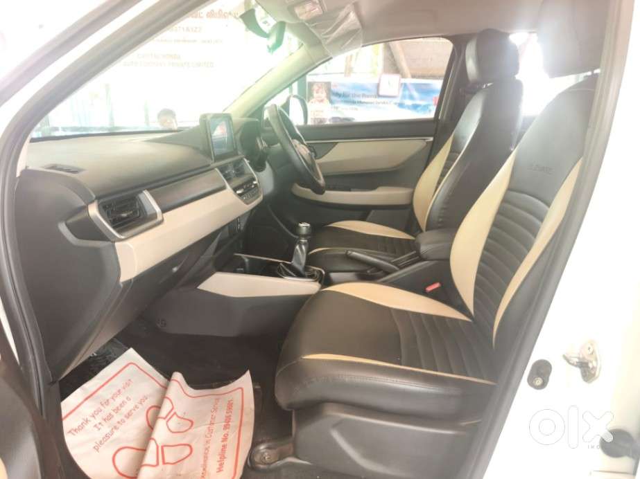 Honda Elevate V Mt, 2023, Petrol