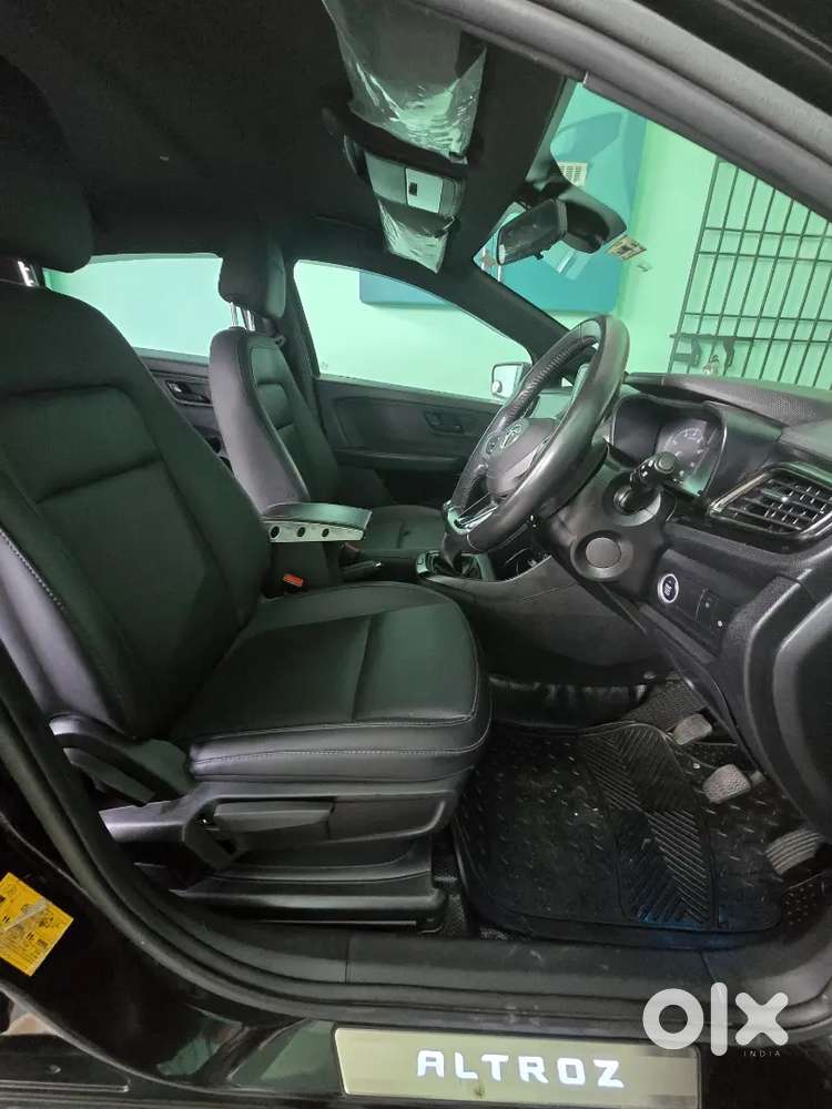 2022 Tata Altroz Xt Petrol ‘dark Edition’  28,000 Kms  Rti Protected