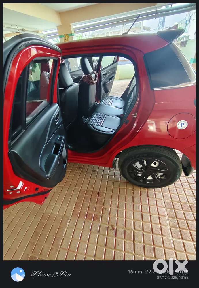 Maruti Suzuki Swift 2024 November Petrol 35000 Km Driven