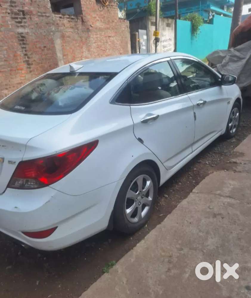 Hyundai Verna Crdi 1.6 Sx 2012